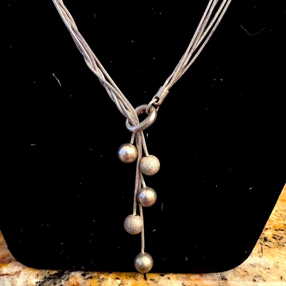 Silver balls necklace and bracelet